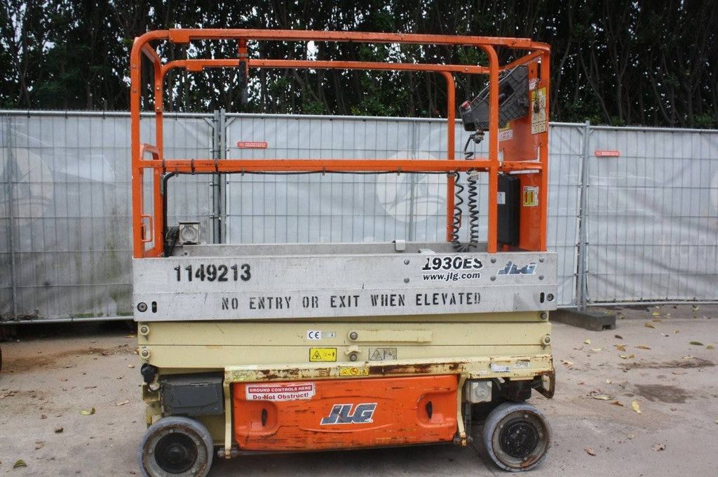 JLG 1930ES Electric Scissor Lift 7.72m 2014