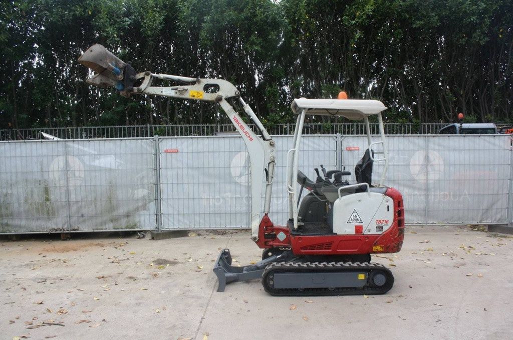 Mini excavator Takeuchi TB216 Diesel 11.5kW 2017