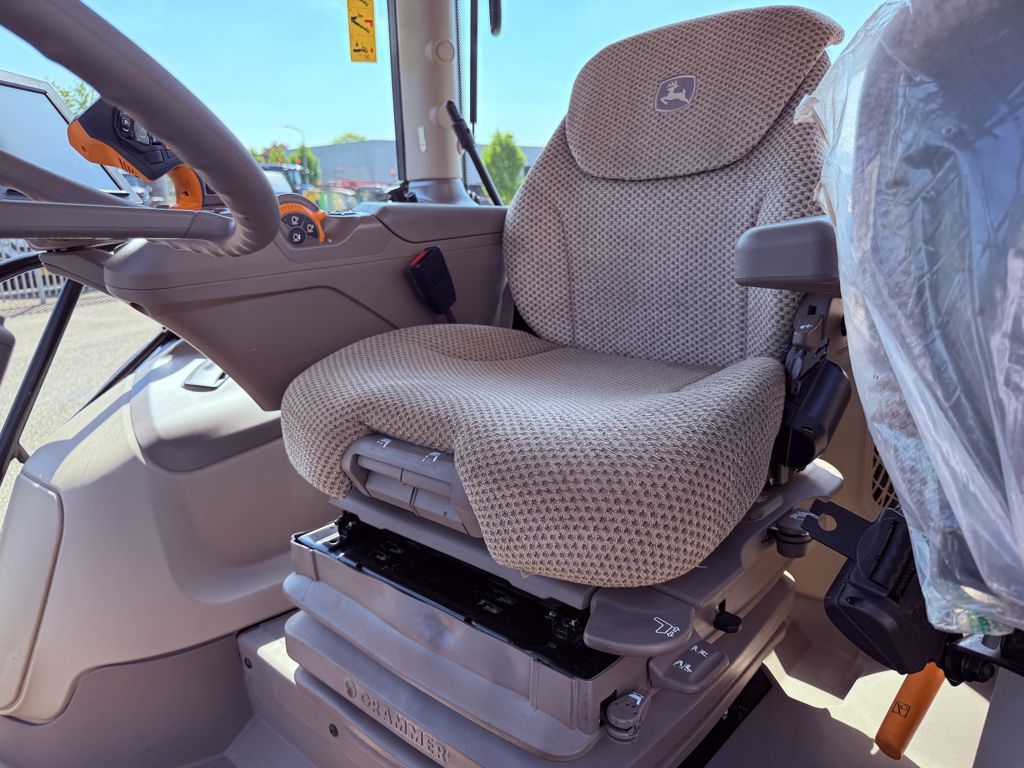 John Deere 6R130 Command Pro Autopowr