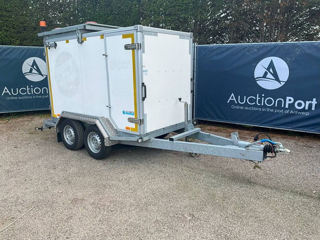 Gesloten aanhangwagen Hoka TA02