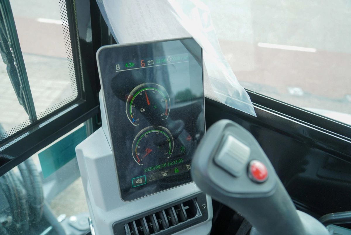 Eurotrac HE36-SR C
