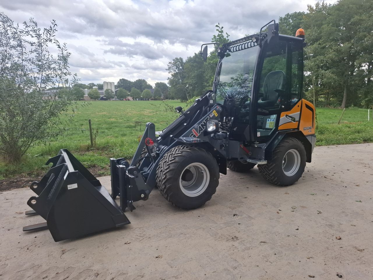 Giant G2500HD X-tra | Stage V | bj 2024 | 9 uur DEMO