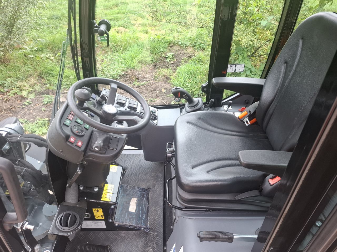 Giant G2500HD X-tra | Stage V | bj 2024 | 9 uur DEMO
