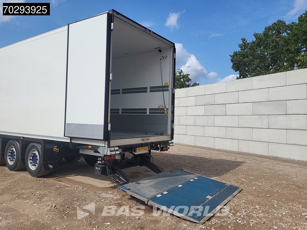 Schmitz SCB*S3 Tailgate 265x 250cm ATP-FRC