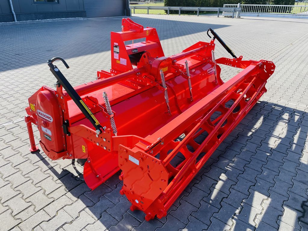 Maschio C 280 met buizenrol