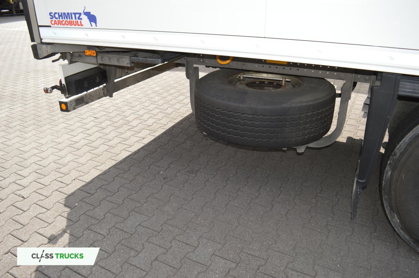 Schmitz Cargobull SKO FP 60 ThermoKing SLXi 300