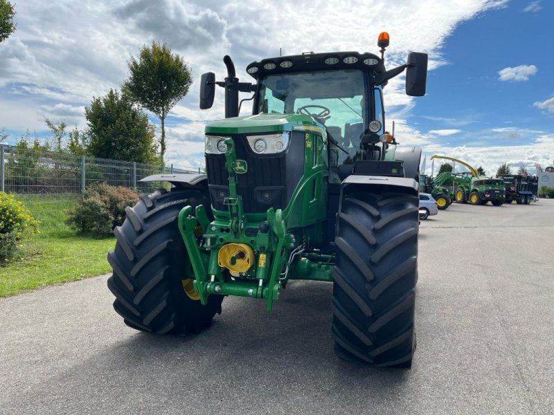 John Deere 6R 215 / 6R215 / 6215R