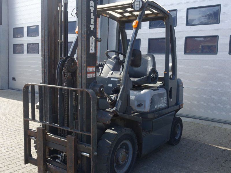 Nissan Atlet Y1D2A25T // 2500 kg. Diesel // Kun 1275 timer