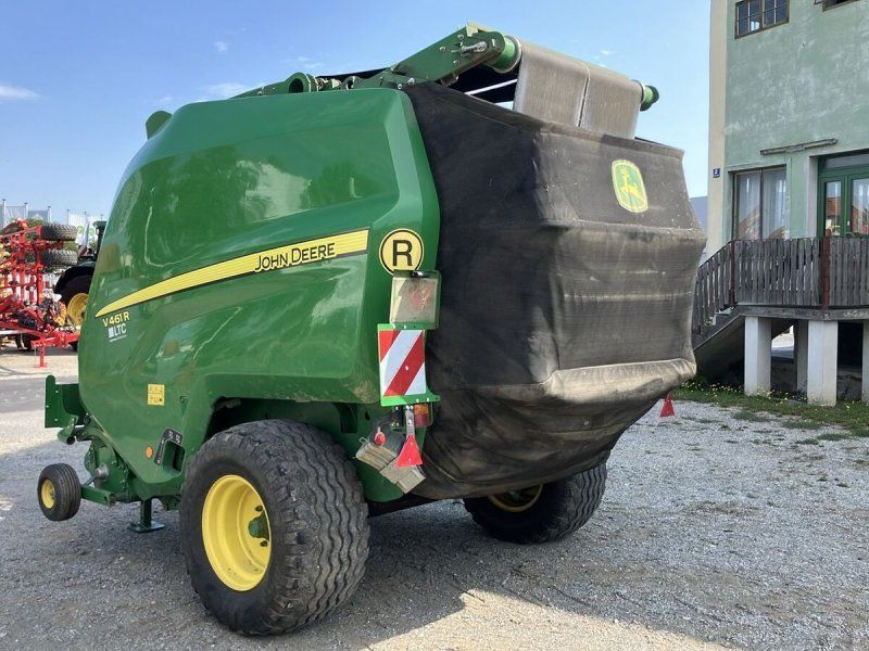 John Deere V461R