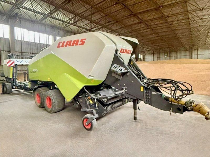 Claas Quadrant 3200 RC mit TST Quadro Pac