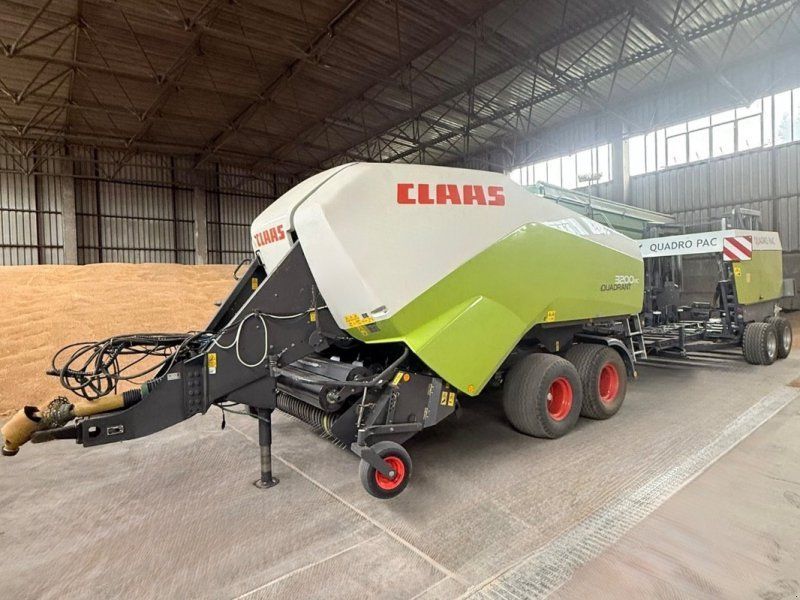 Claas Quadrant 3200 RC mit TST Quadro Pac