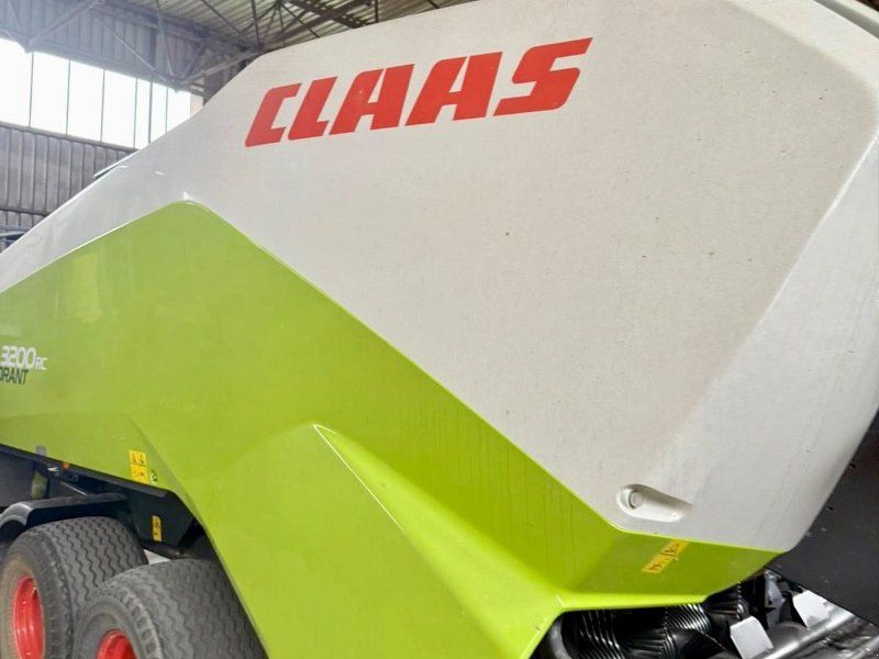 Claas Quadrant 3200 RC mit TST Quadro Pac