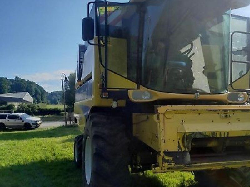 New Holland CSX 7060
