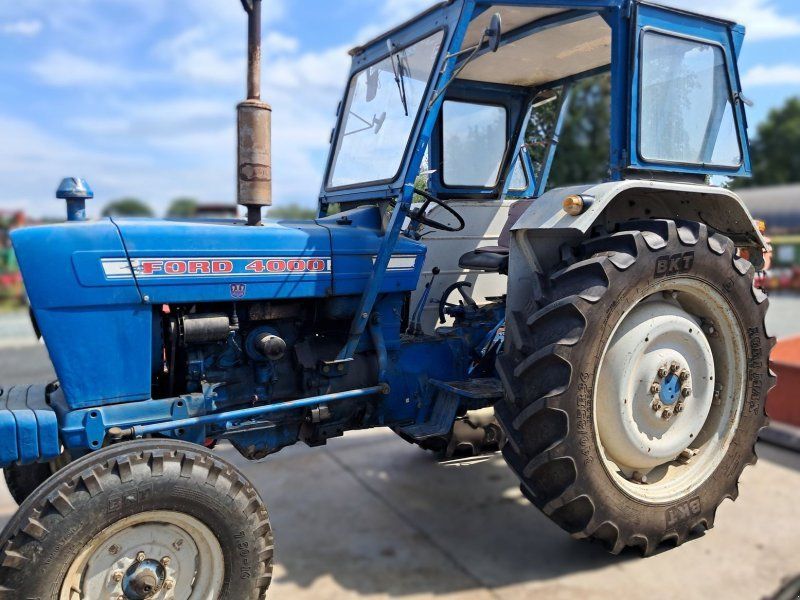 Ford 4000