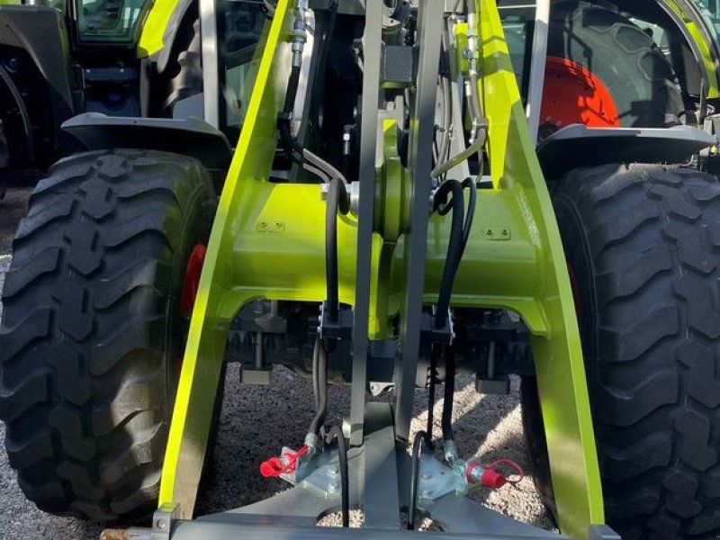 Claas TORION 530