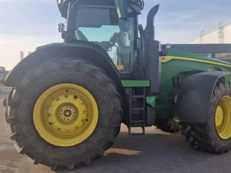 John Deere 8R410 E23. StarFire GPS og RTK signal. Ring til Ulrik på 4025554