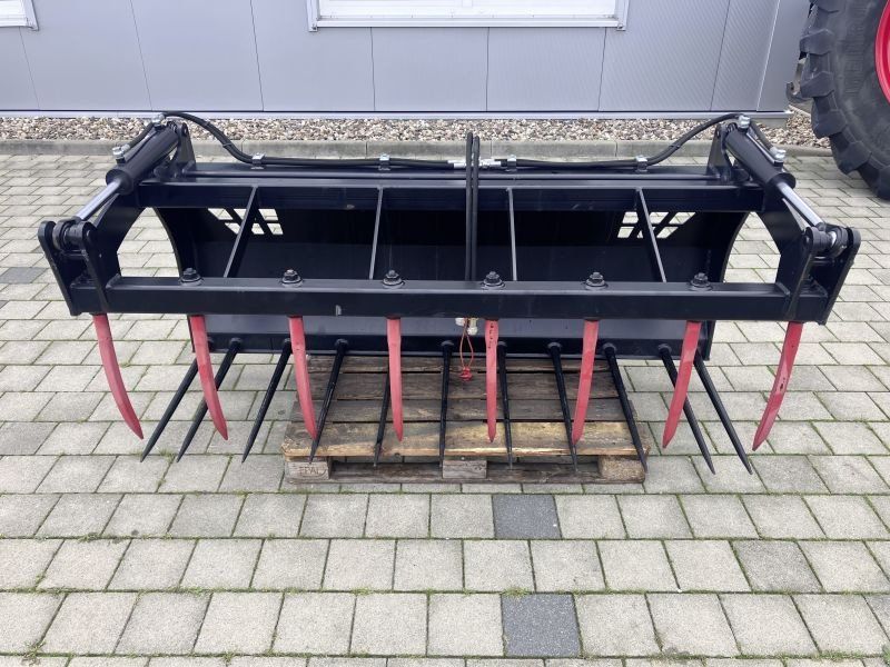 Giant DUNG- UND SILAGEZANGE 200 cm