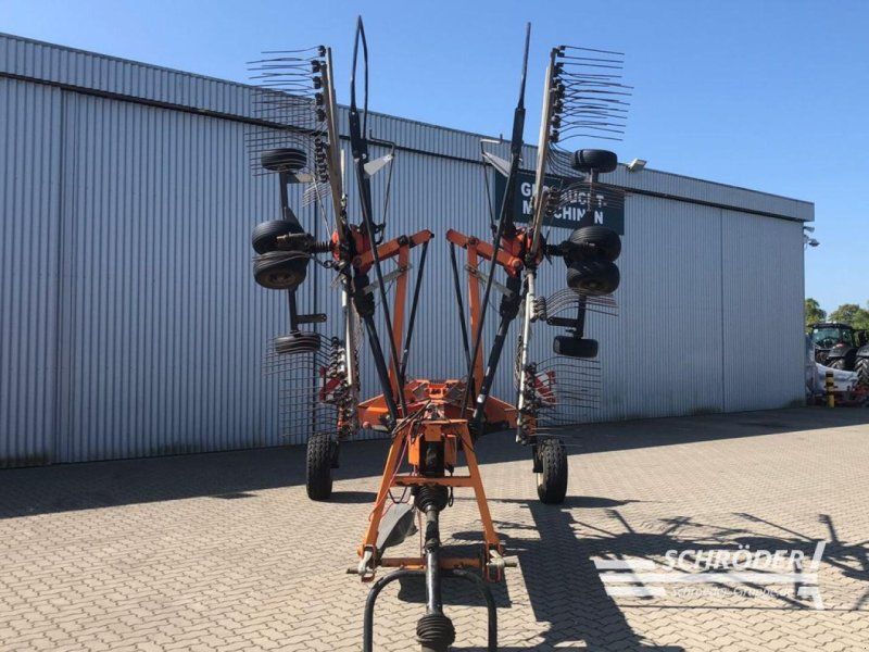 Fella TS 880