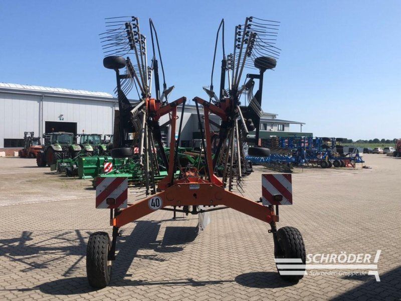 Fella TS 880