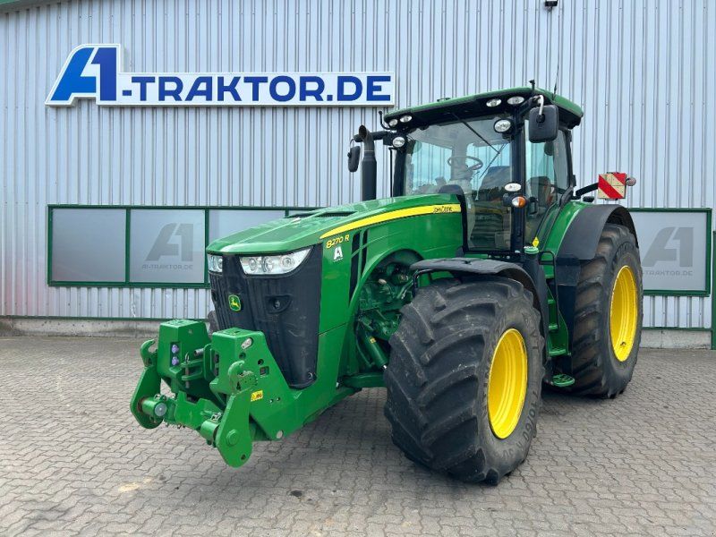 John Deere 8270R