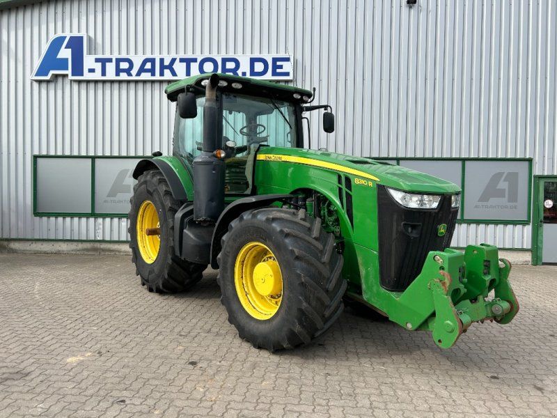 John Deere 8310R
