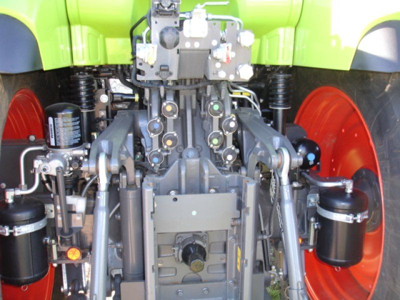 Claas Arion 650 CIS