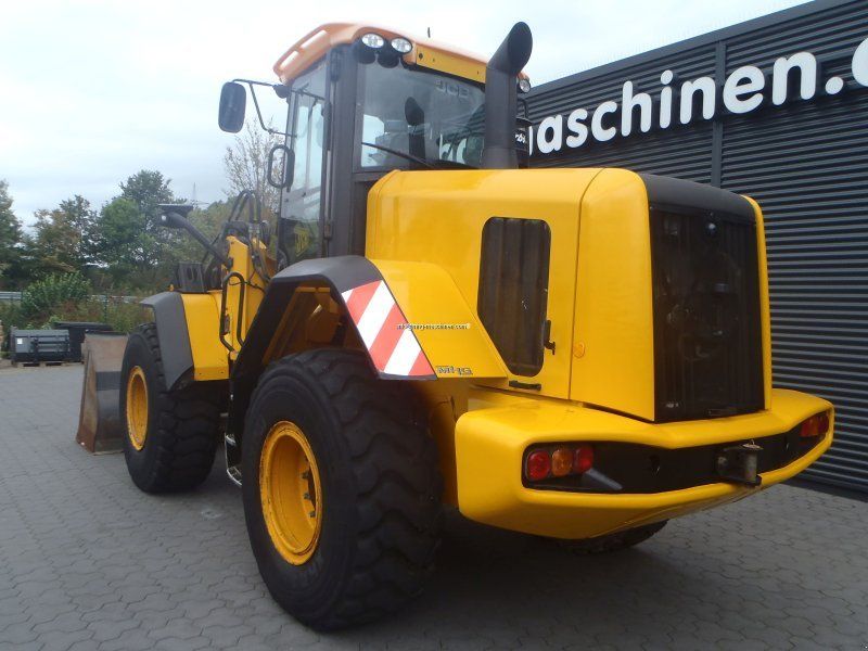 JCB 427 HT 40 km/h mögl.