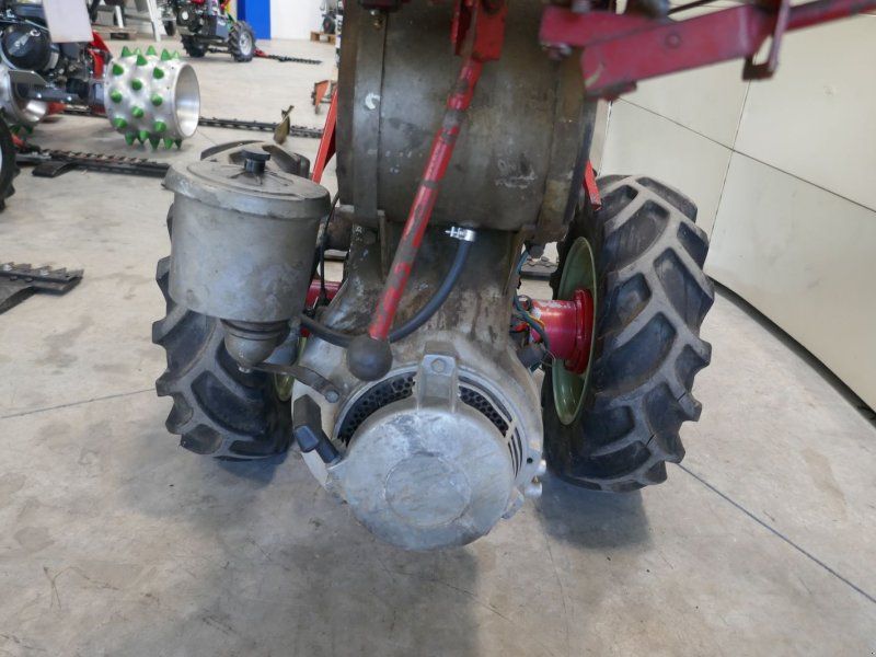 Aebi AM 40