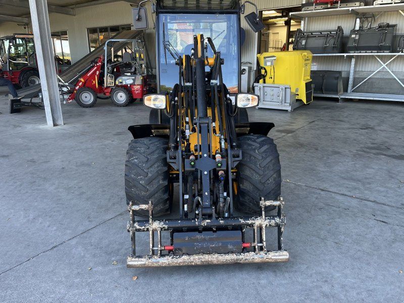 JCB 403 Plus mit Kabine 30km/h Euro