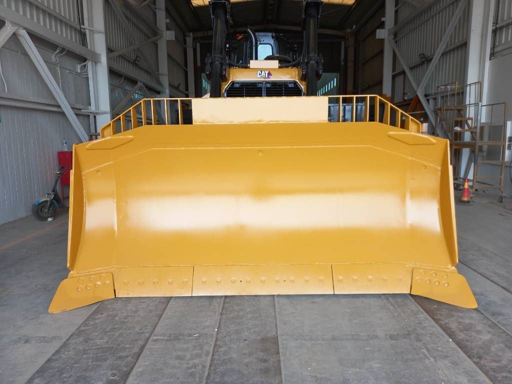 CAT D8T (Abu Dhabi)