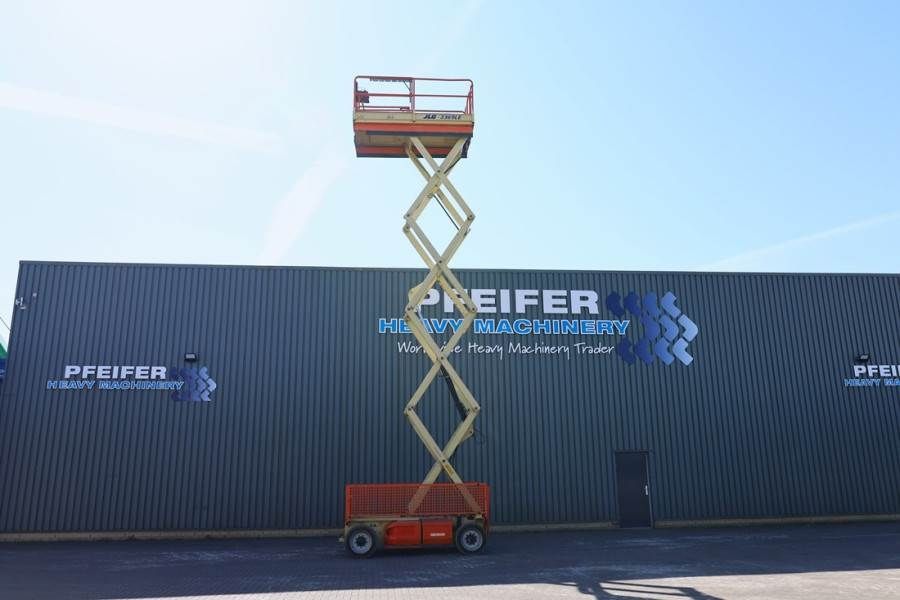 JLG 3369LE Electric, 12m Working Height, 450kg Capacit
