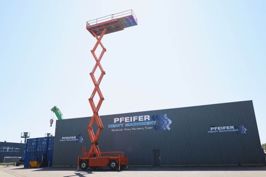JLG 210-25 Diesel, 4x4 Drive, 23m Working Height, 1000