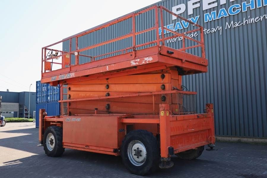 JLG 210-25 Diesel, 4x4 Drive, 23m Working Height, 1000