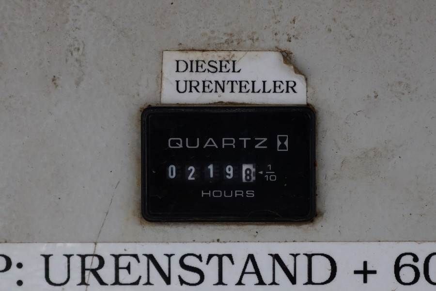 Holland Lift Megastar G-320DL30-4WDS/N Diesel, 4x4x4 Drive, 34m