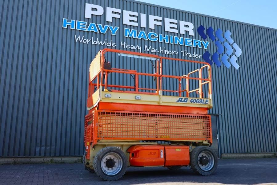 JLG 4069LE Electric, 14.2m Working Height, 360kg Capac