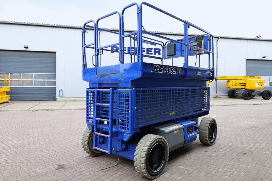 JLG 4069LE Electric, 14.2m Working Height, 360kg Capac