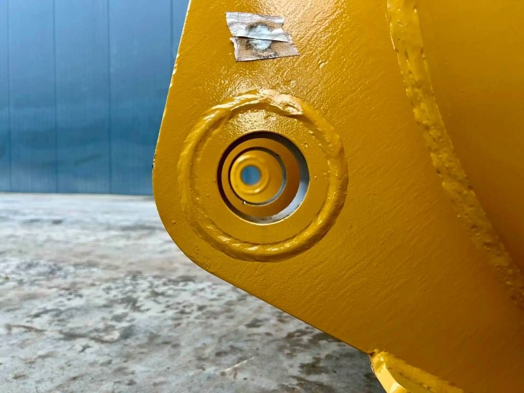 CAT 962M incl. teeth