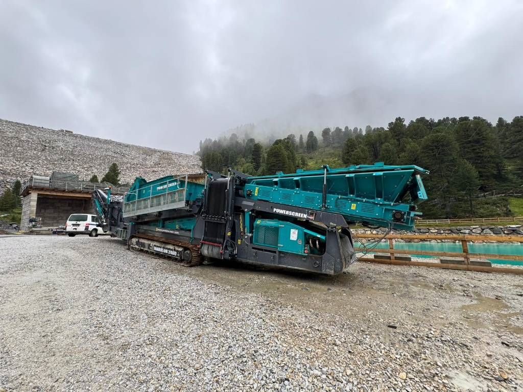 PowerScreen Warrior 2400 - Only 1000 Hours! Extra Conveyor