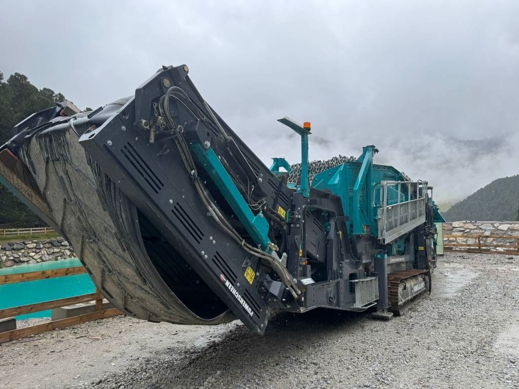 PowerScreen Warrior 2400 - Only 1000 Hours! Extra Conveyor