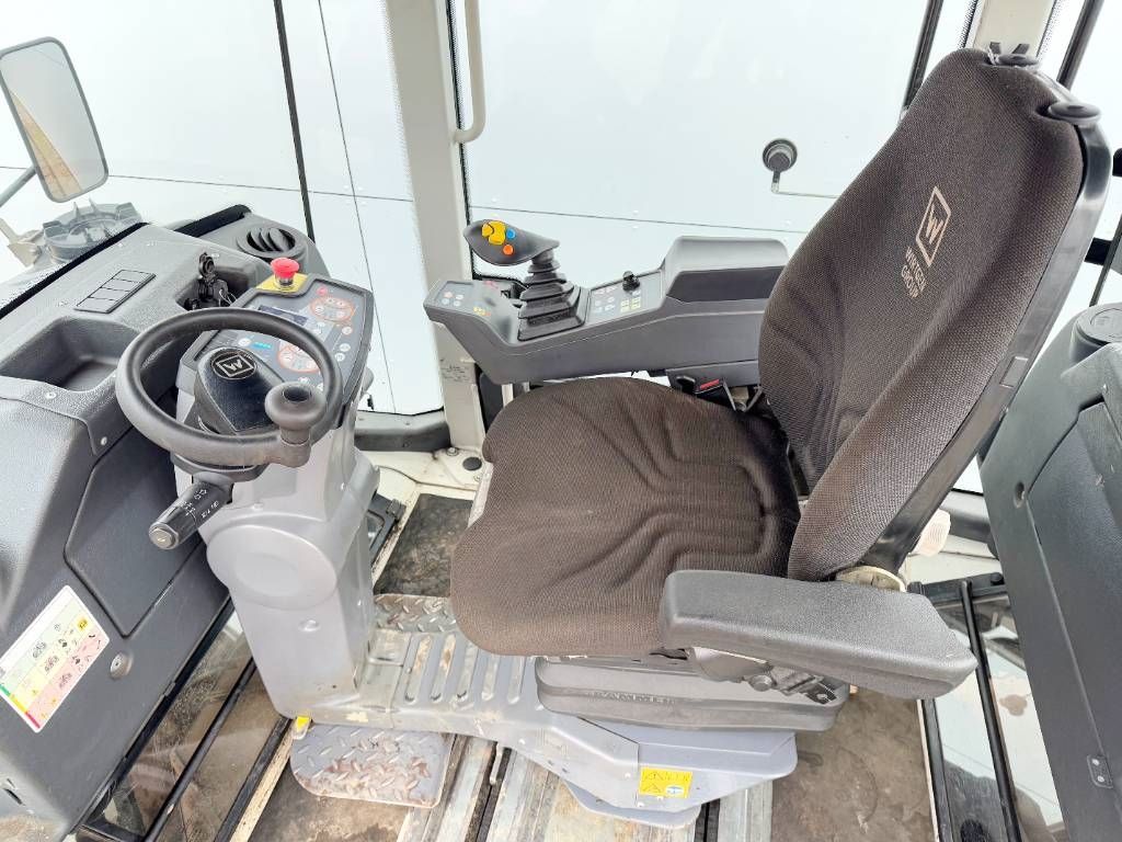 Hamm DV+ 70i VO-S - Dutch Machine / Tandem Roller