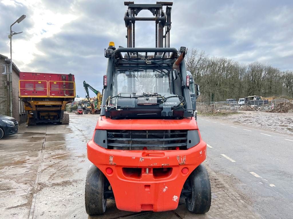 Linde H70T-02 - Side shift / Fork positioners