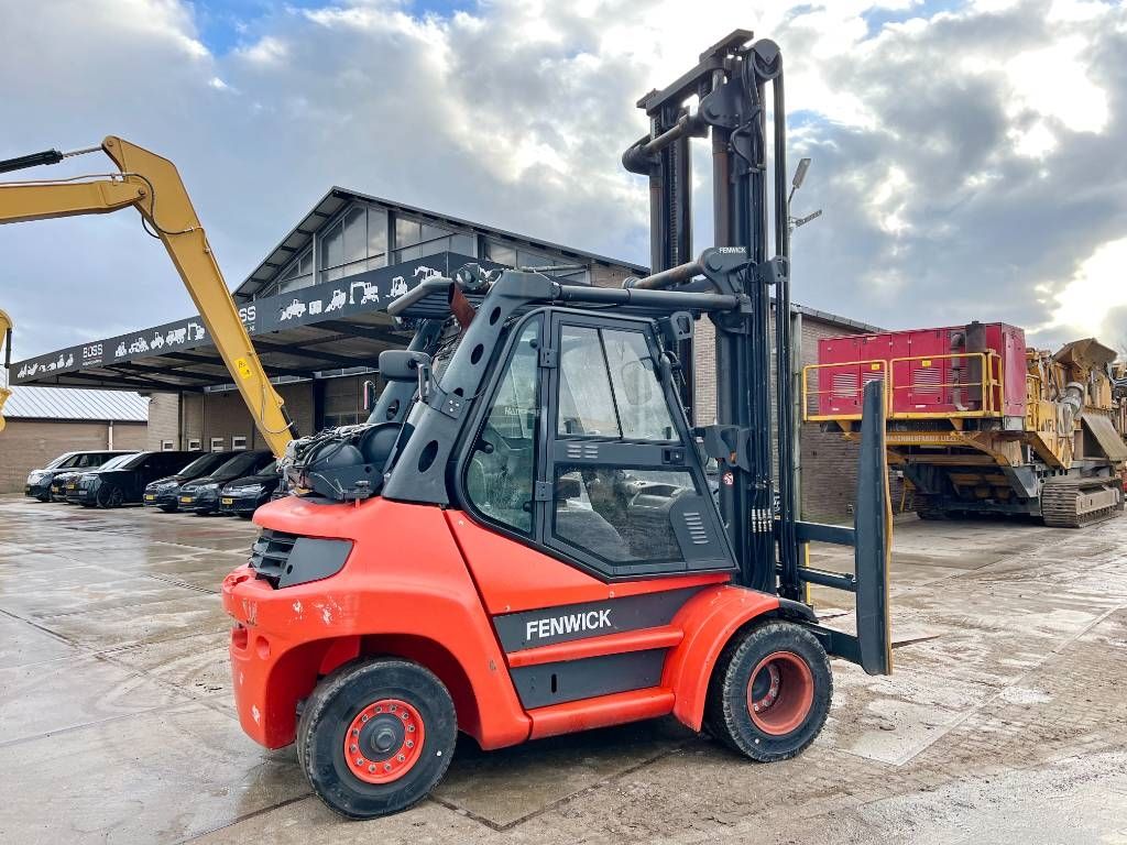 Linde H70T-02 - Side shift / Fork positioners