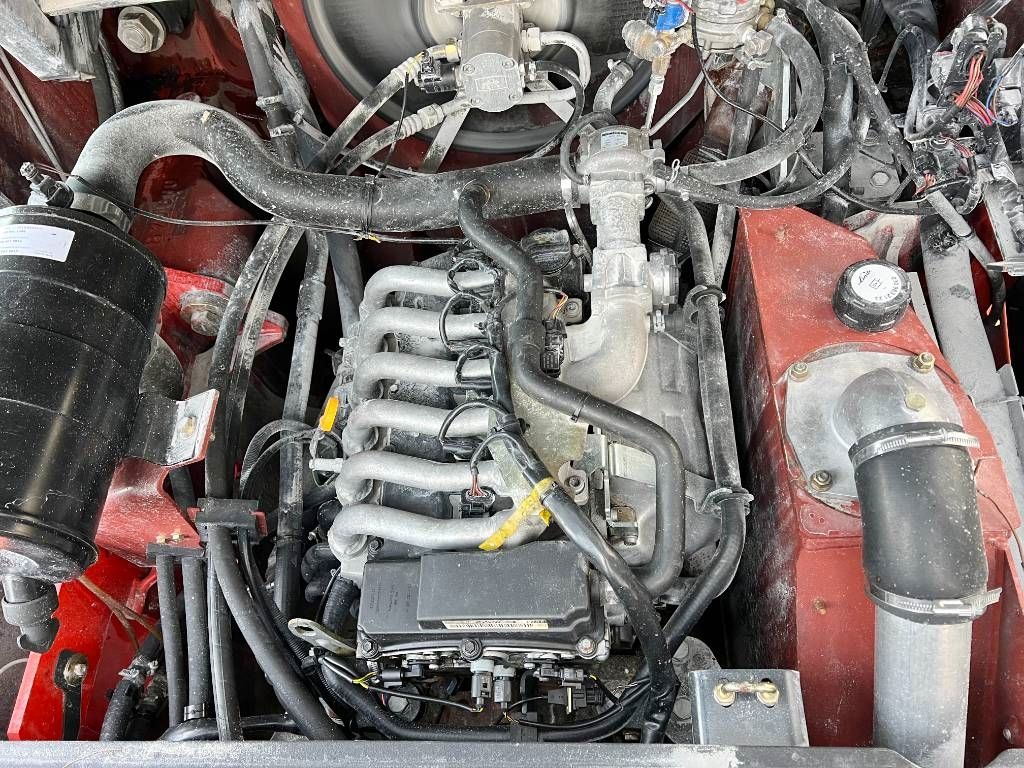 Linde H70T-02 - Side shift / Fork positioners