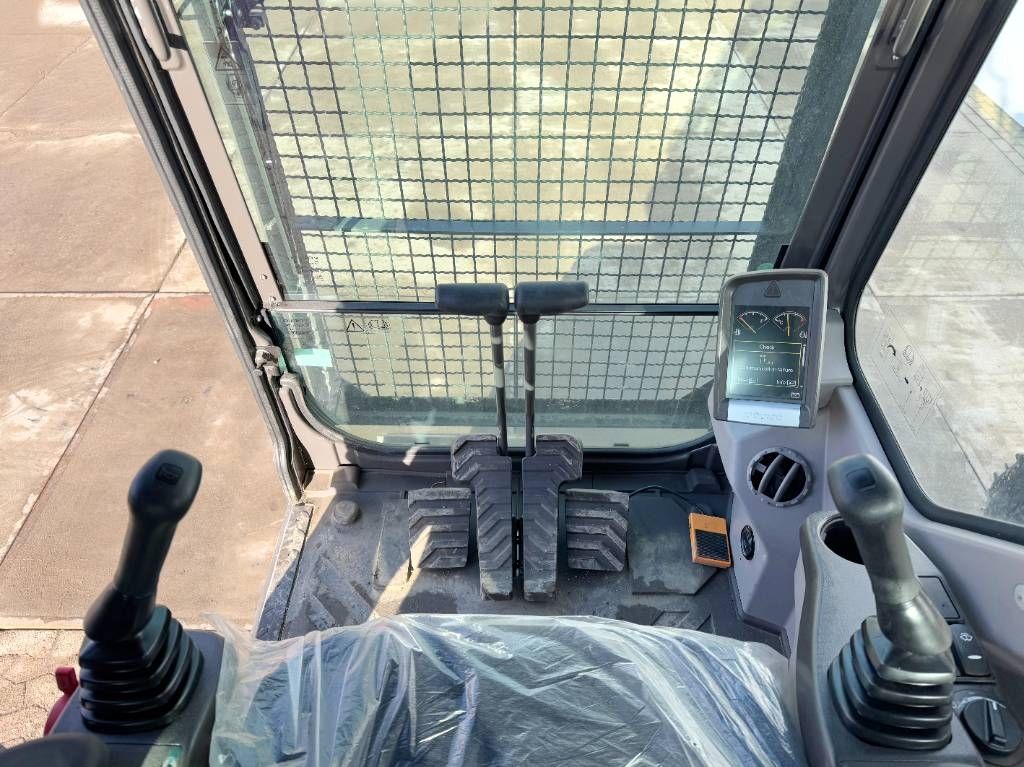 Volvo EC220DB + Maxx 2000 Hammer - New / Unused / 2024