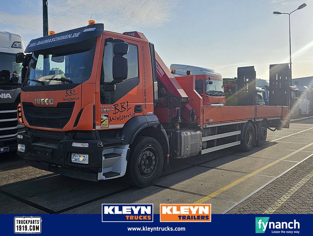 IVECO AD260S46 machnine tr. + crane