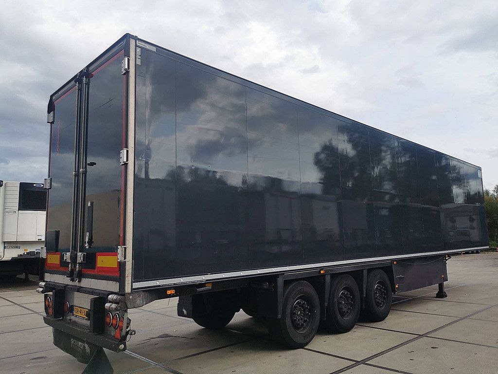 SCHMITZ SKO 24 scb lift axle black