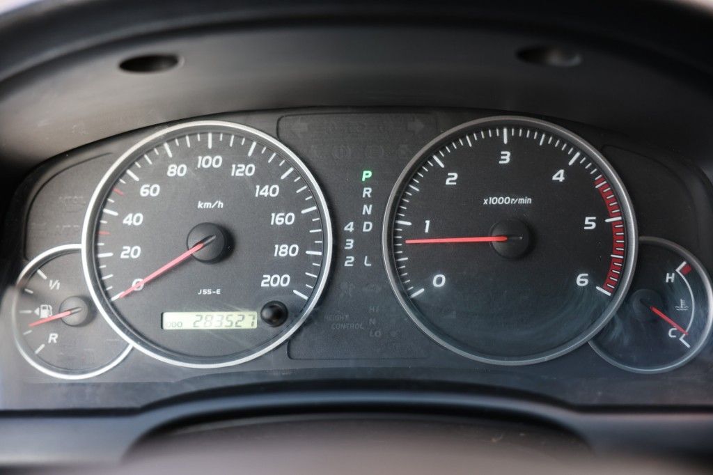 Toyota Landcruiser 120 3.0 D-4D 5DRS VX A/T VAN