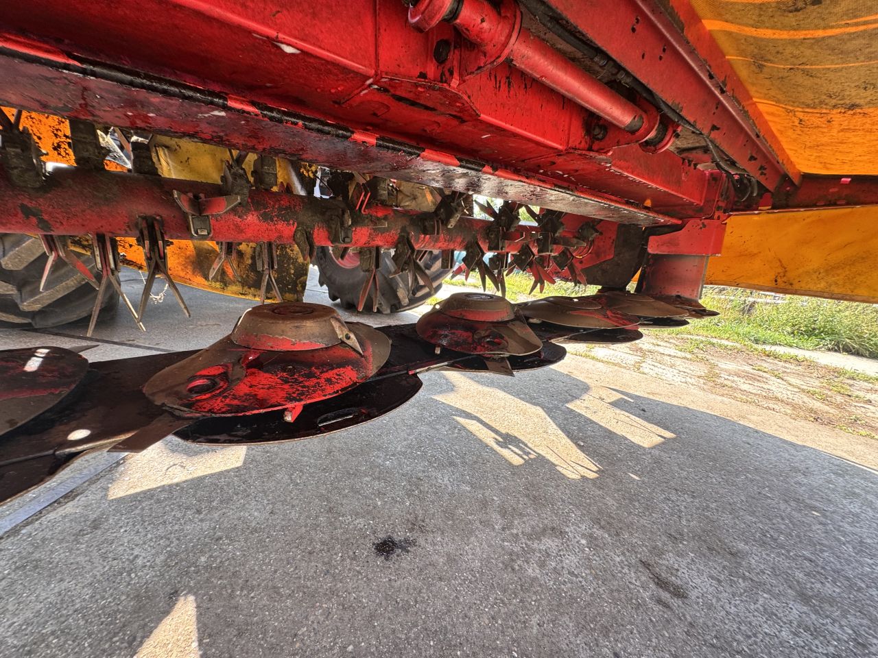 Pottinger Novacat 301 ED Alphamotion frontmaaier