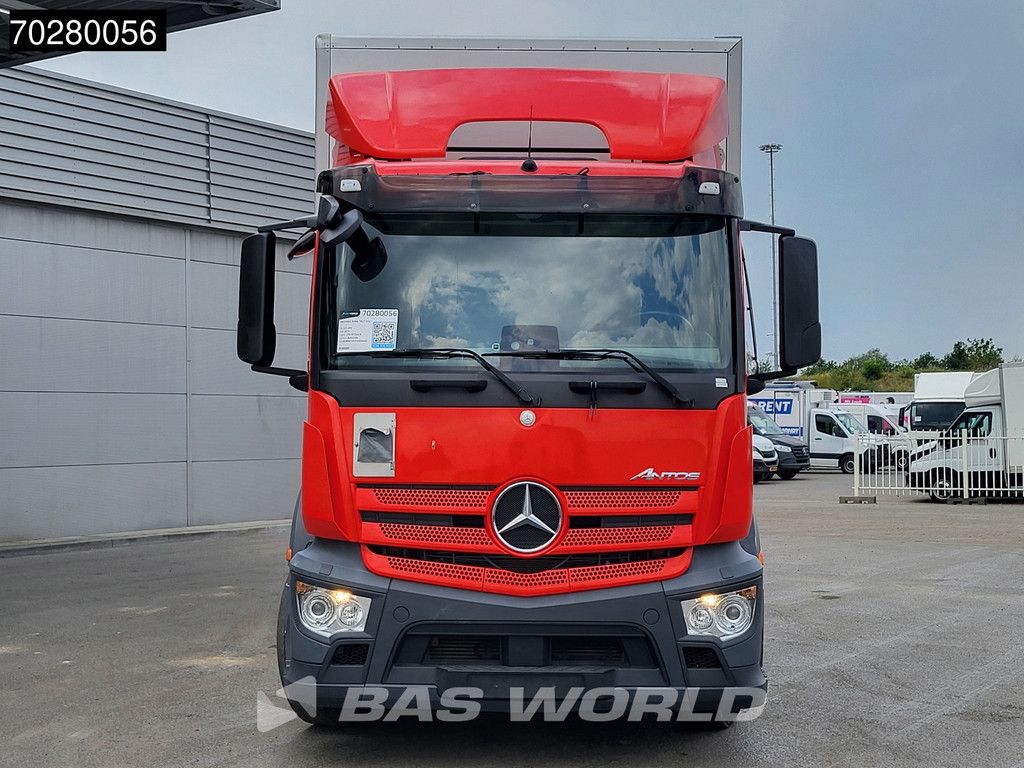 Mercedes Antos 1827 4X2 19tonner 2000kg Ladebordwand Automatic Euro 6