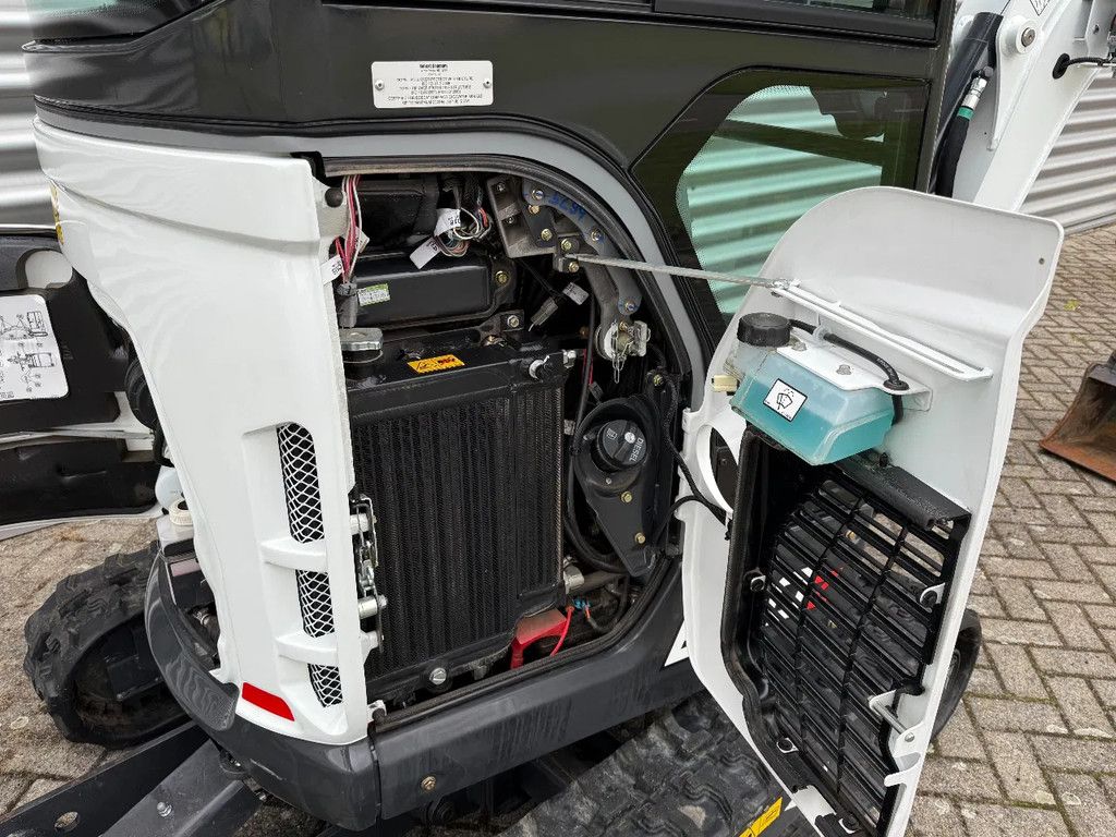 Bobcat E20z